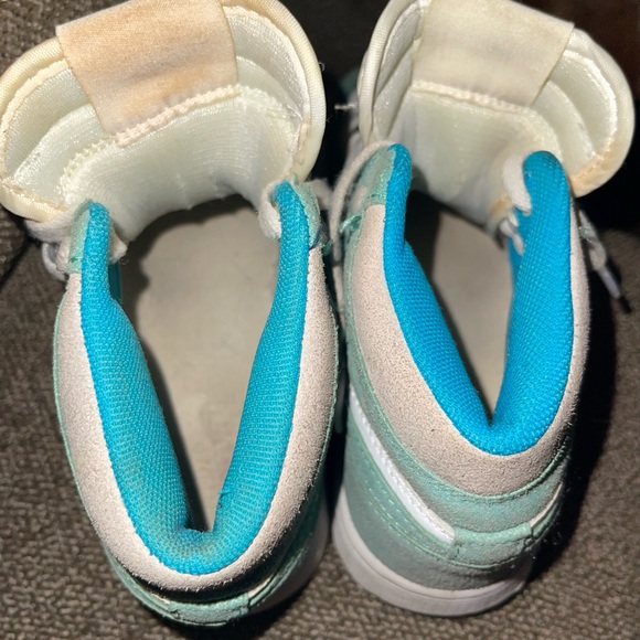 Air Jordan 1 Retro OG High Turbo Green - Size 5.5 - excellent preown - Picture 16 of 16
